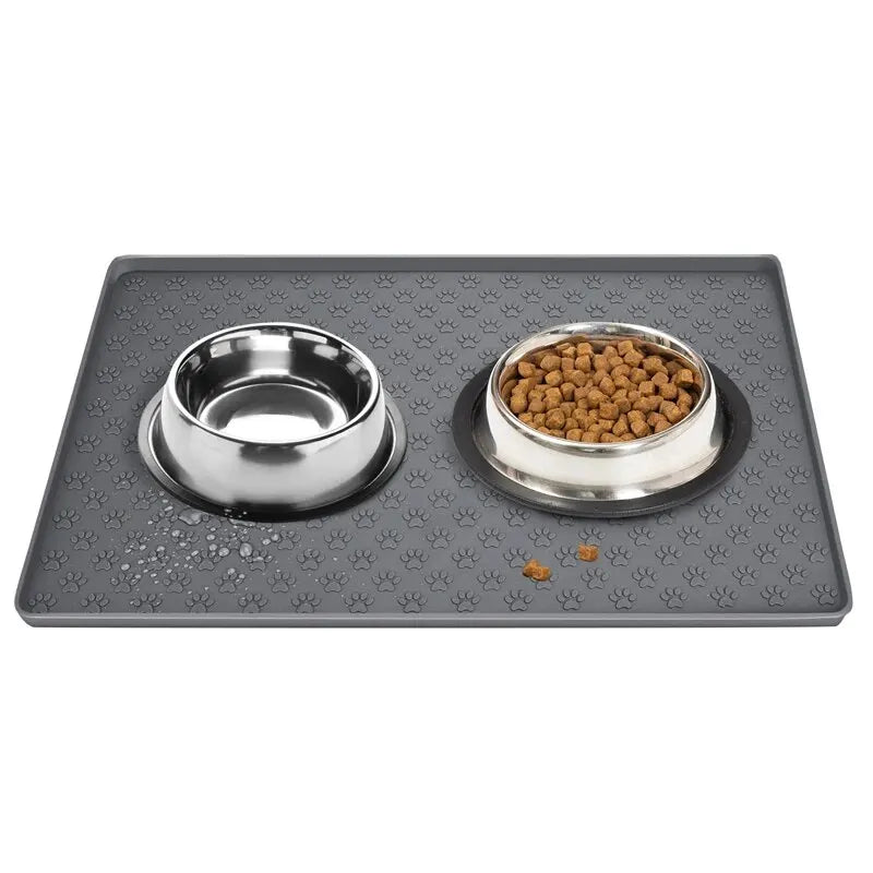 Non-Spill Silicone Feeding Placemat for Cats and Dogs